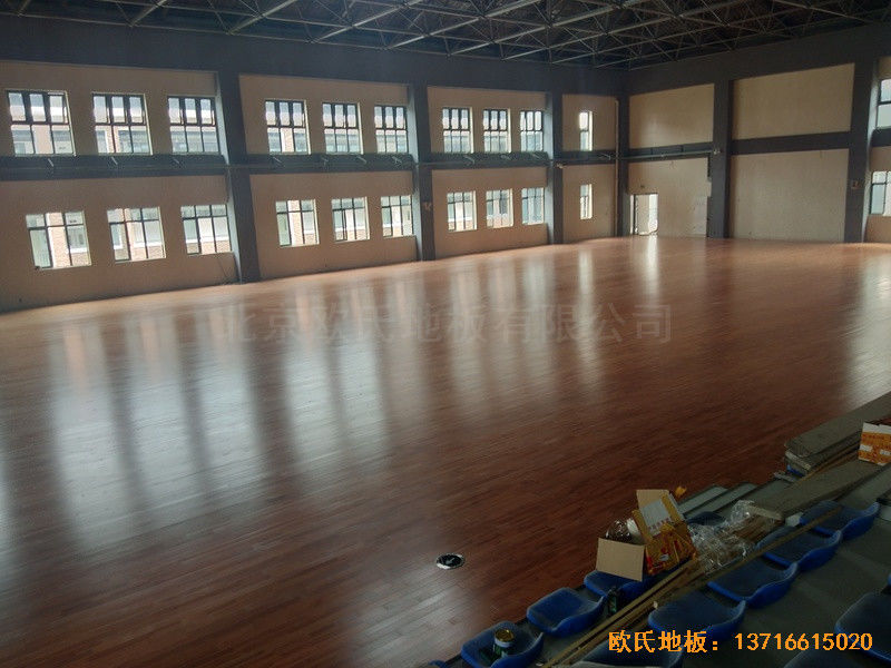 四川成都怡馨家園中學運動館體育地板施工案例4