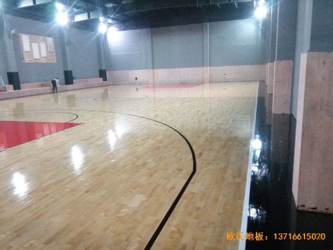 上海松江區(qū)kc籃球公園體育地板鋪設(shè)案