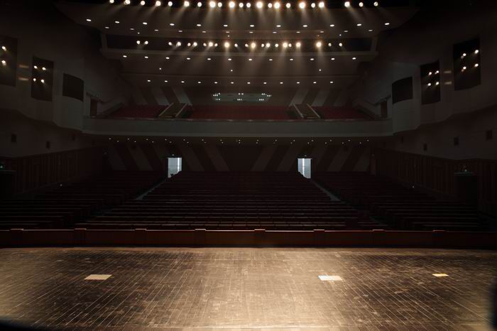 俄勒岡松舞臺運(yùn)動型地板哪個牌子環(huán)保3