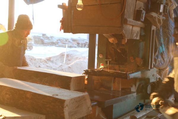 運動實木地板滿鋪施工工藝3